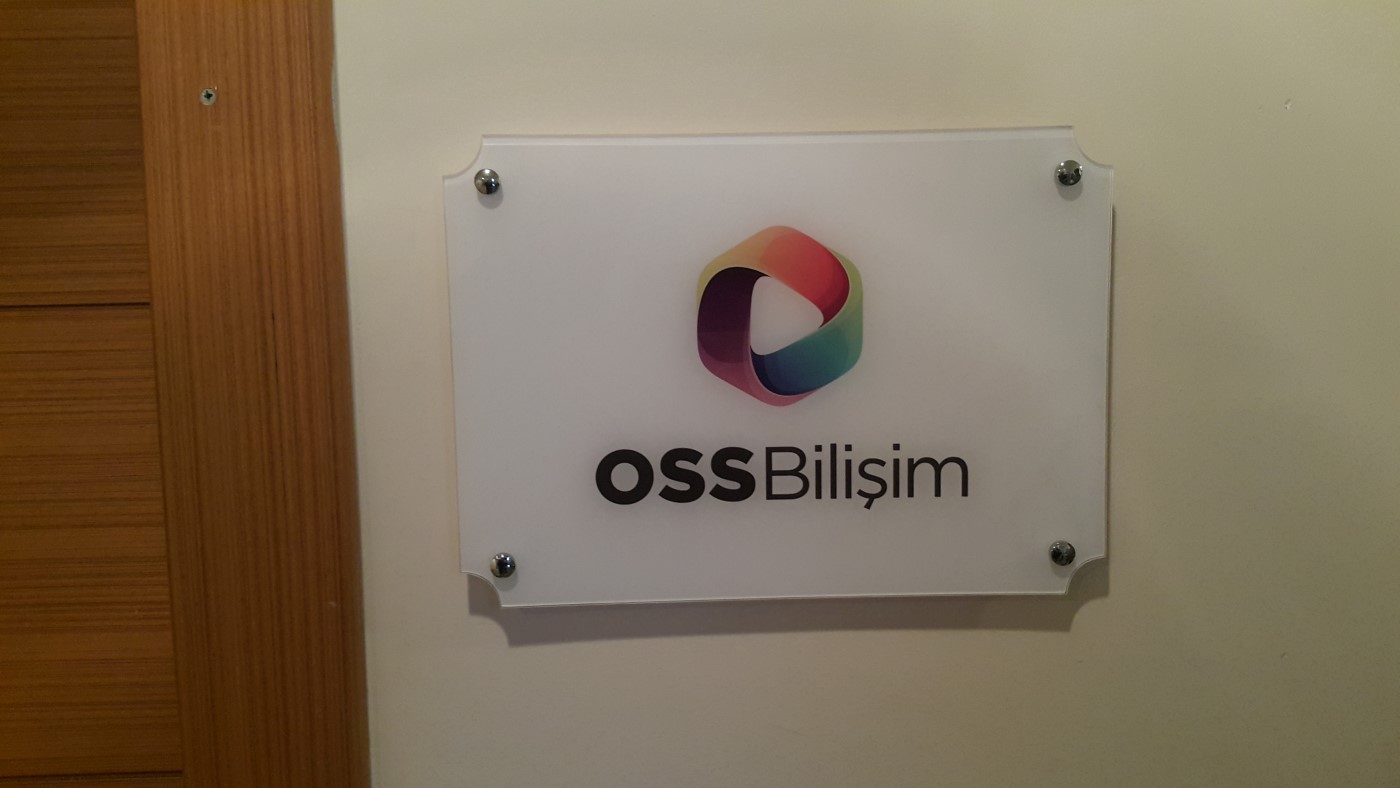 tabelacı, ışıklı ofis tabelası, pleksi ofis tabelası, ofis kapı tabelası, kompozit ofis tabelası,