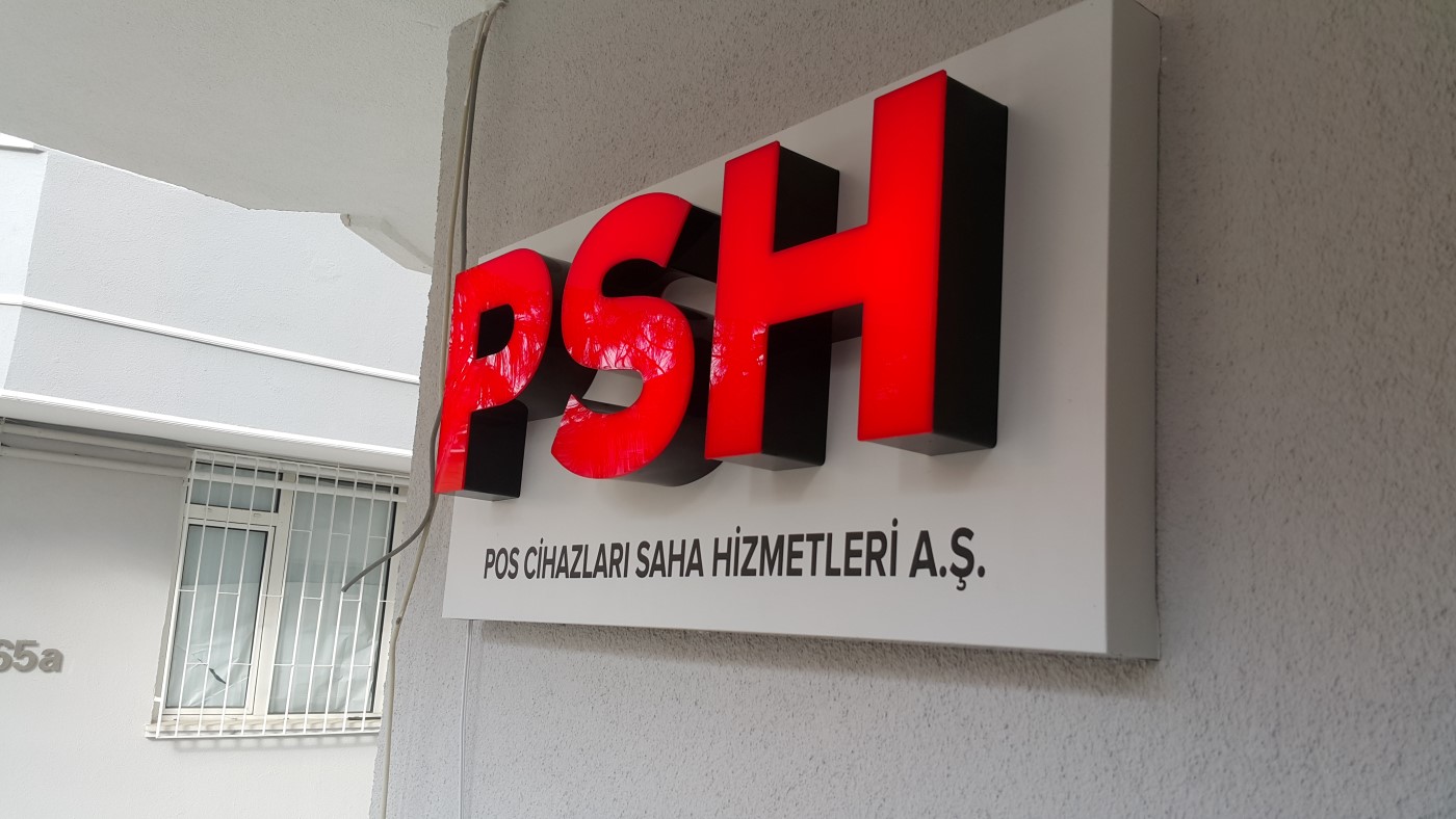 pleksi kutu harf tabelası, pleksi ışıklı tabela, pleksi çatı tabelası, pleksi işyeri tabelası, pleksi ofis tabelası,